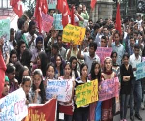 cpim protest against rusa system in the colleges