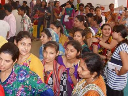 jobs for ten thousand teachers