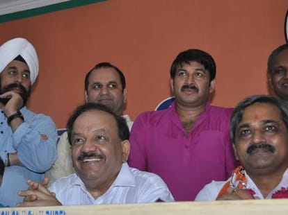 arvind kejriwal blaims bjp for buying mla in delhi