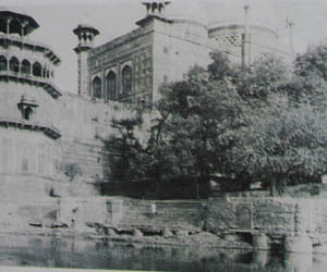 agra's momument visit most costly country