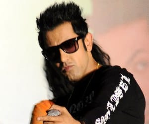 Gippy Grewal Performance in Leisure Valley Today