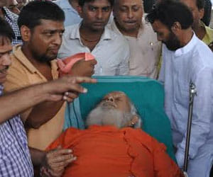 mahant ill in gorakhpur