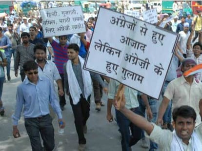 Delhi: ABVP Protest, Water cannons used on protesters