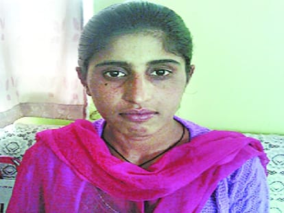 Prodigy girl dimple and Neelam make their parents feel proud