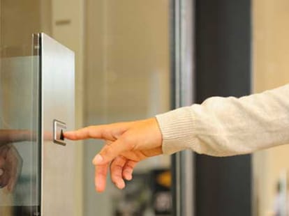hospital lift button is dirtier than toilet