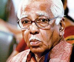 UP governor changes protocal system