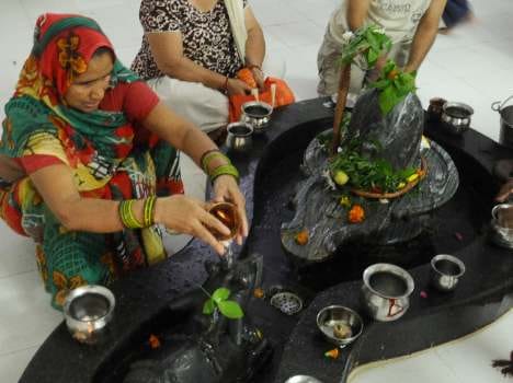 importance of bhang and belpatra in shiv puja