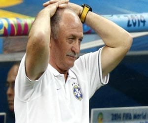 scolari resigns from the post of coach