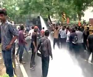 Delhi: ABVP Protest, Water cannons used on protesters