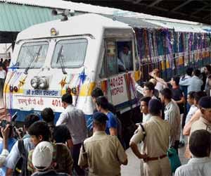 all trains already full on diwali