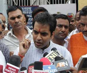 pankaj singh warned up govt at kanth bawal