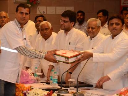 akhilesh yadav pushes health services in UP