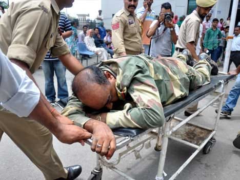 wounded soldier bravely face pak rangers