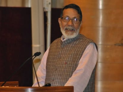 chandi prasad bhatt got gandhi peace award