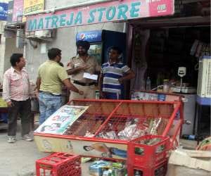 stabbed to Employee of shop