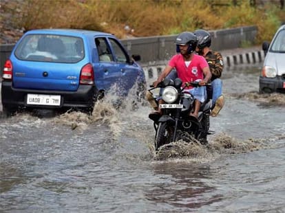 Tips for Safe Driving in Monsoon