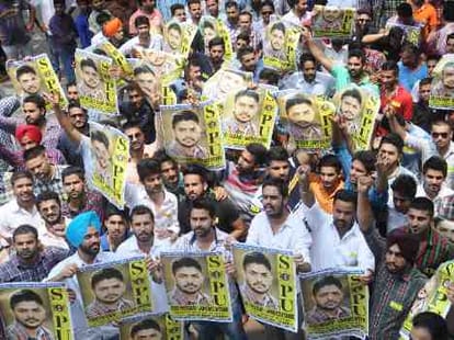 Ban on Rally of Student Councils for Election