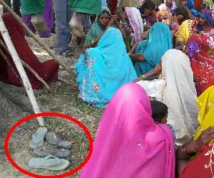police left girls sleepers in garden in badaun