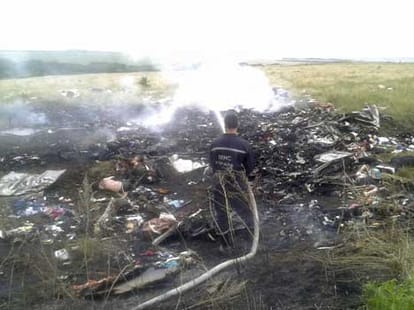 malaysian airplane crashed after missile attack