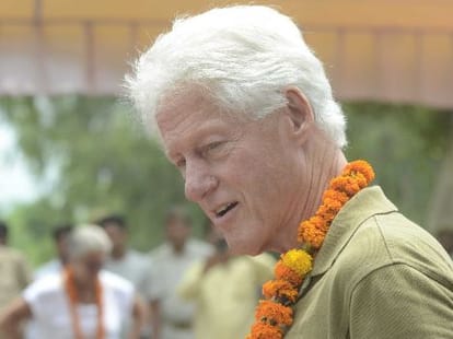 A women says Clinton to make his wife president