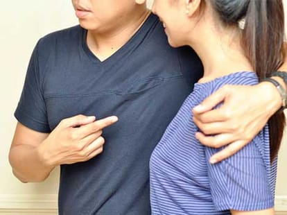Man stabs teen to death for staring at his girlfriend