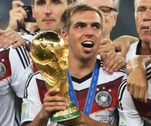 philipp lahm to retire from international football