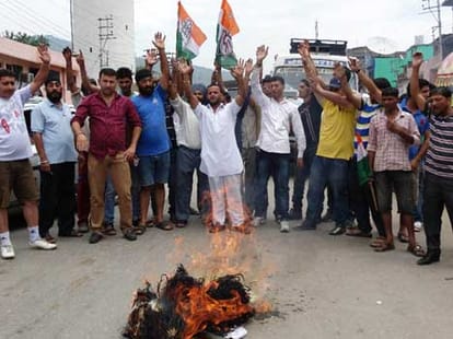 mukesh victim of pak rangers firing