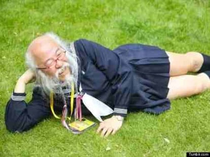 oldman who dresses like girls 