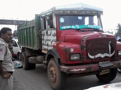 Pulsar rider crushed by truck, Death