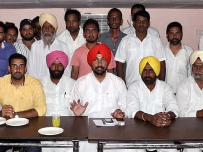 'Drug peddler' claims links with Cong MLA Warring