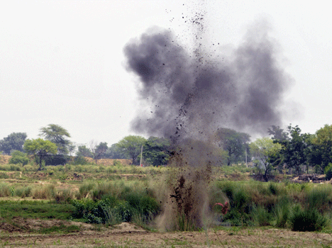 Pak rejects Indian charges of infiltration into Kashmir