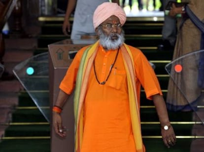 Sakshi Maharaj claims he get threatened by Alkayda.