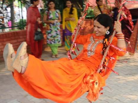 teej festival in dehradun
