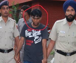 accused of threatening to Sandwood Infratech owner arrested
