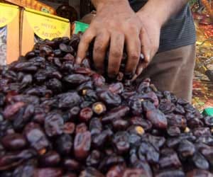 dates of 15 crore consumed in kashmir during ramadan 