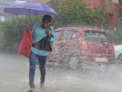 Alert for heavy downpour in himachal 