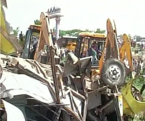 Delhi Police head constable dead by train.