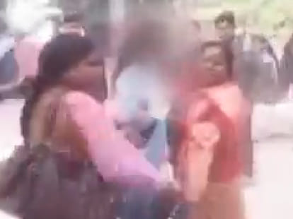 shocking videos of teachers who beating students