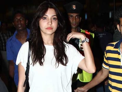 priyanka chopra upset with anushka sharma 