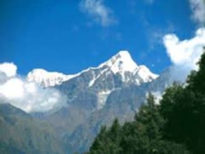 Aakriti heer the youngest to reach mount alps