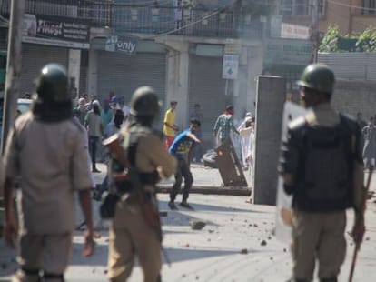  govt to forgive rioter of kashmir