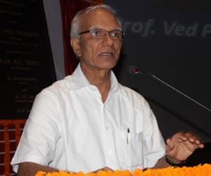 ugc chairman ved prakash visits BBAU lucknow campus