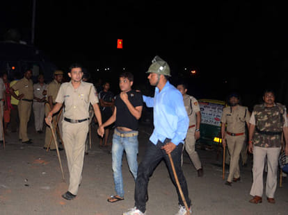 students protest against upsc, fire in bus and gypsy