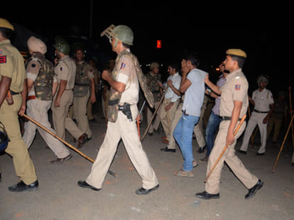 students protest against upsc, fire in bus and gypsy