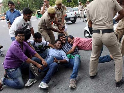 UPSC students meet rahul gandhi