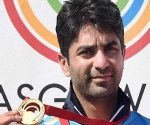 gold award winner shootar abhinav bindra comes to chandigarh