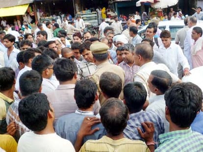 BJP protests against molestation with minor girl