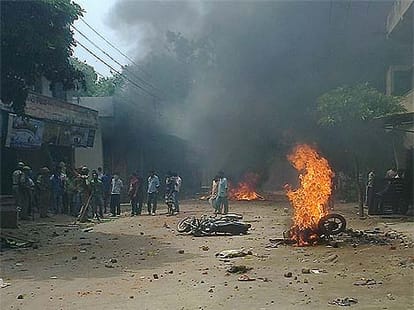 two groups clash over mosque