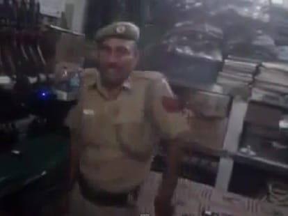 police_dance_VK