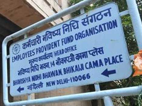 EPFO must invest 15  percent in Share market:Sinha